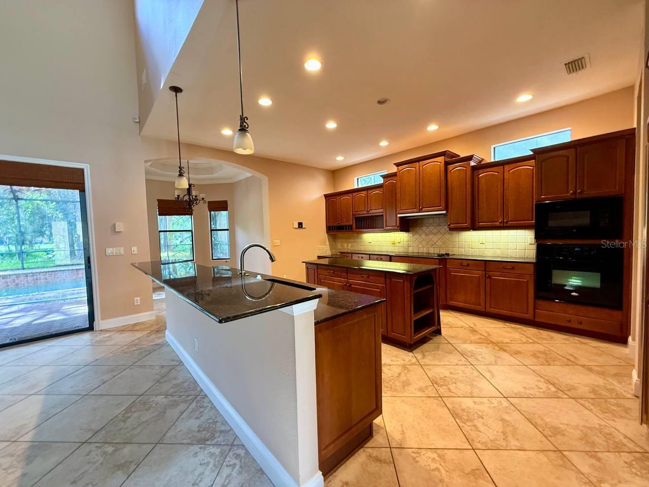 NINE EAGLES UNIT ONE SEC I - Residential Lease