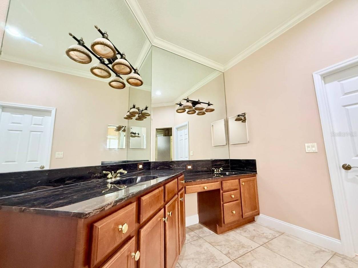 NINE EAGLES UNIT ONE SEC I - Residential Lease