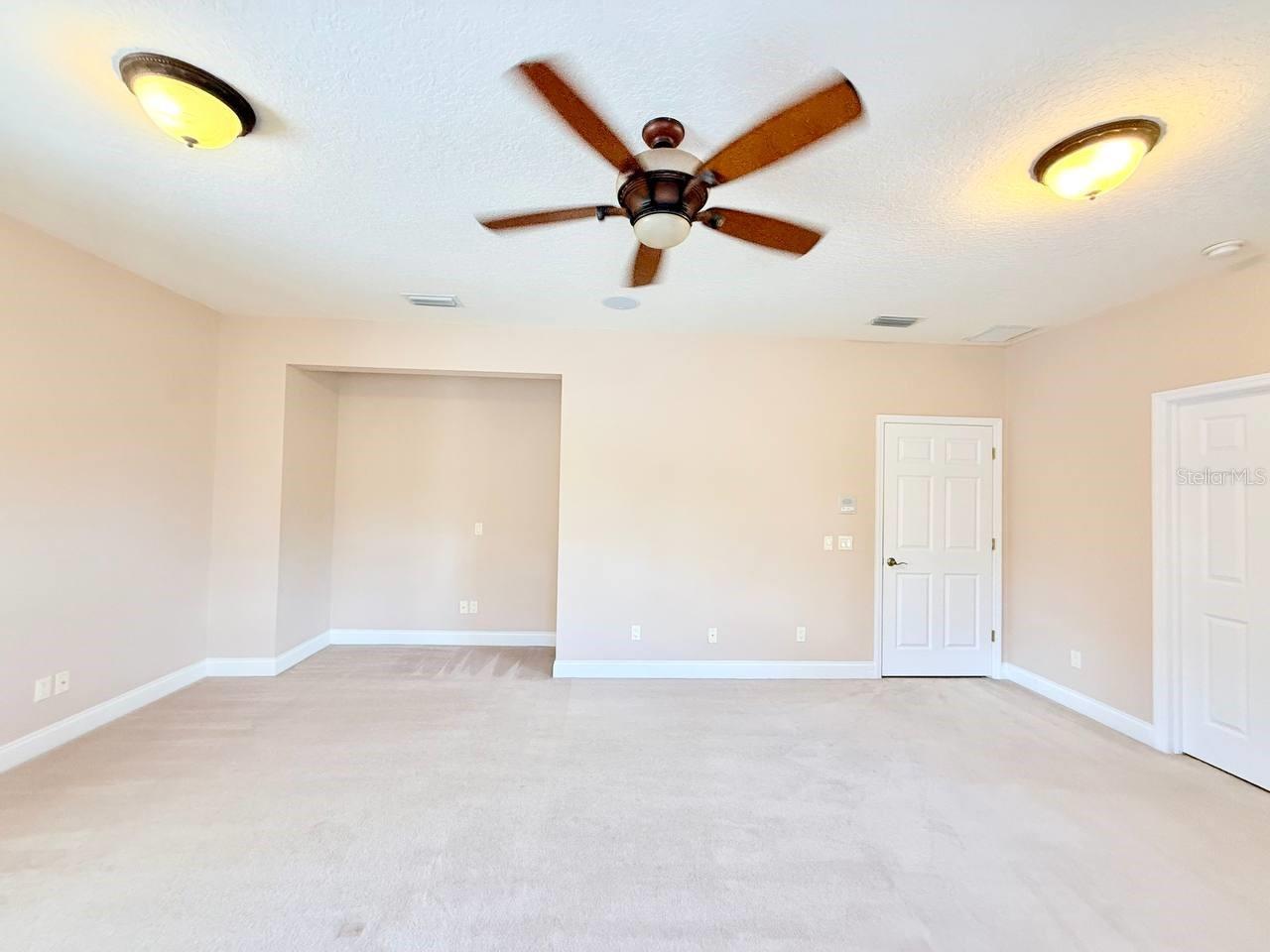 NINE EAGLES UNIT ONE SEC I - Residential Lease