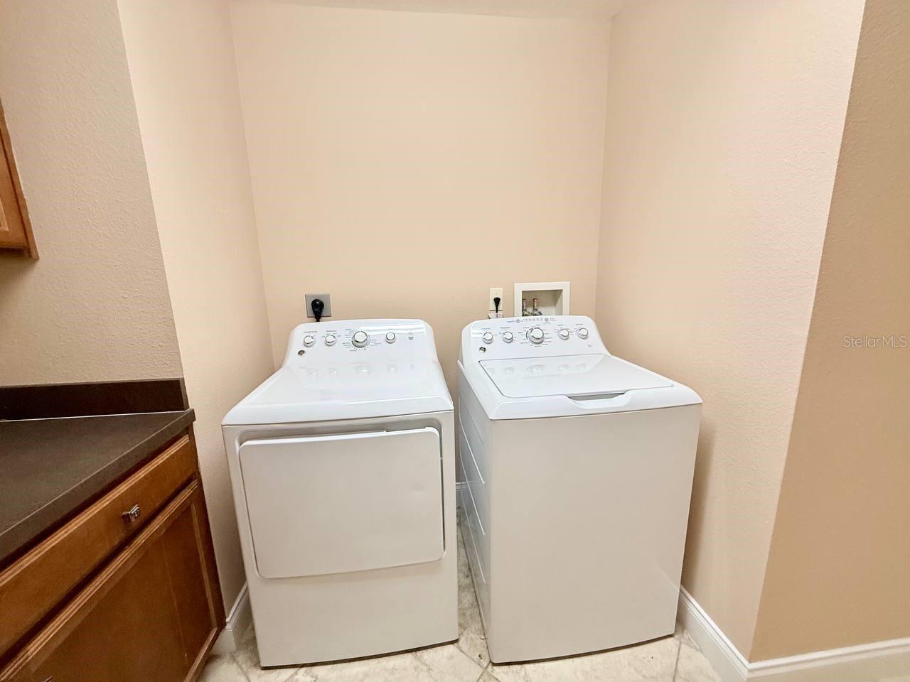 NINE EAGLES UNIT ONE SEC I - Residential Lease