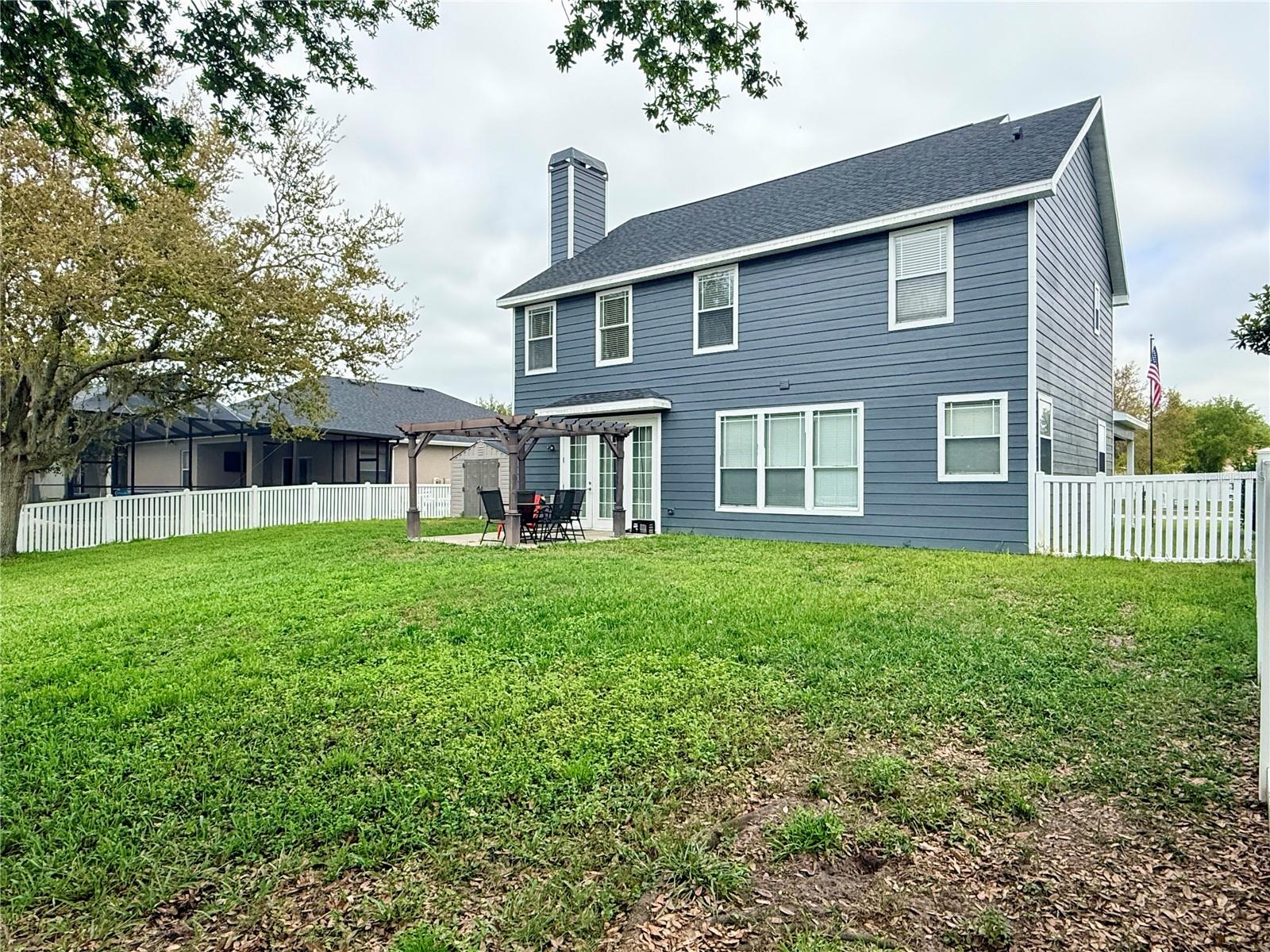 TEN OAKS - Residential