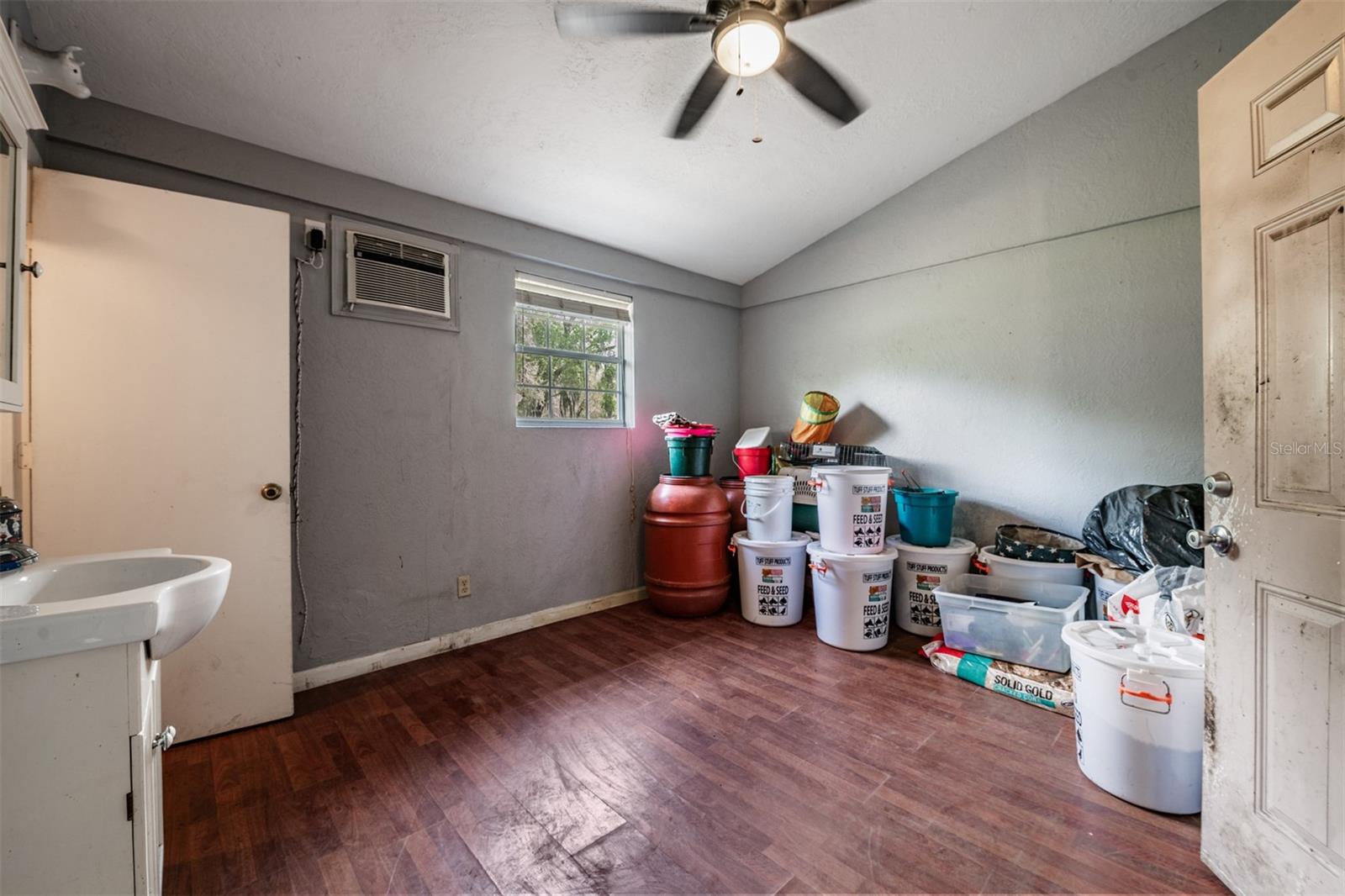 WADE SURV FOR A MINOR - Residential