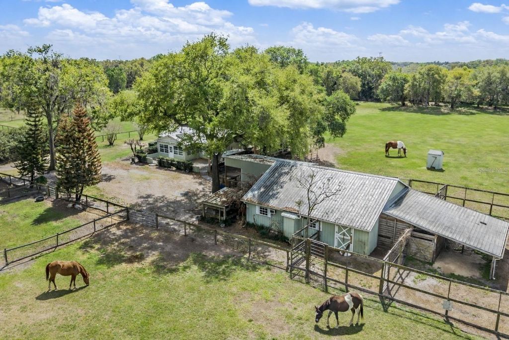 Photo of 2125 Lanier Road, Plant City, FL 33565 (MLS # TB8486665)