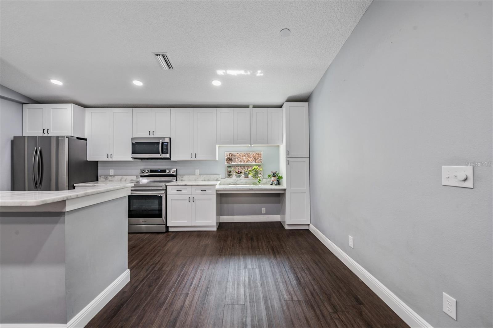 WADE SURV FOR A MINOR - Residential