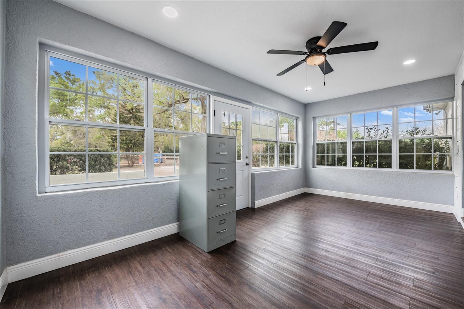 WADE SURV FOR A MINOR - Residential