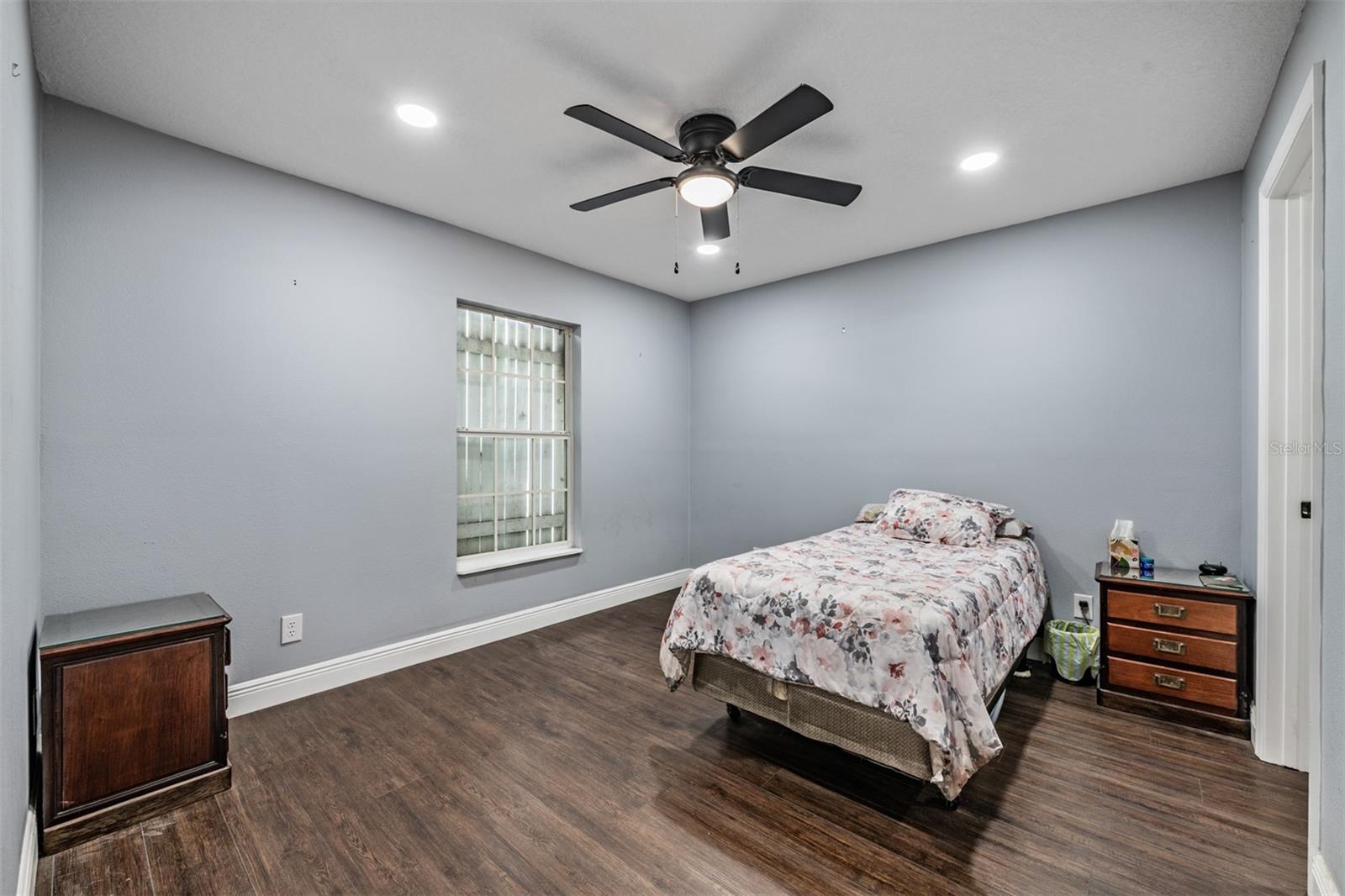 WADE SURV FOR A MINOR - Residential