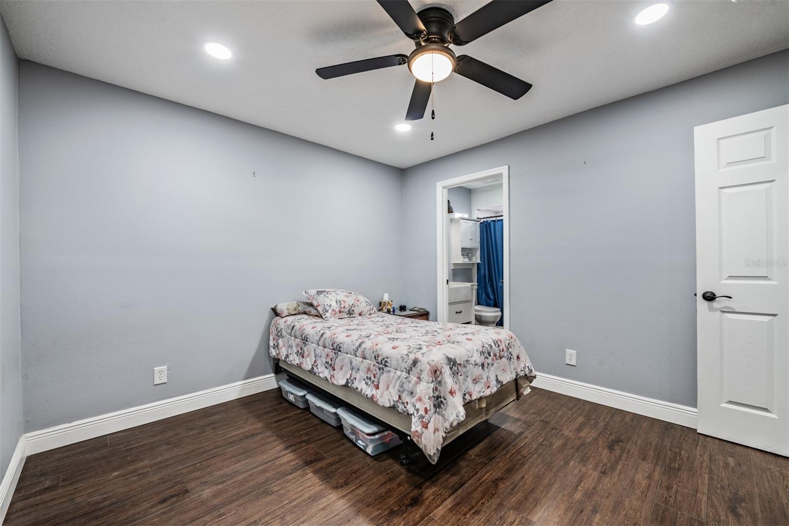 WADE SURV FOR A MINOR - Residential