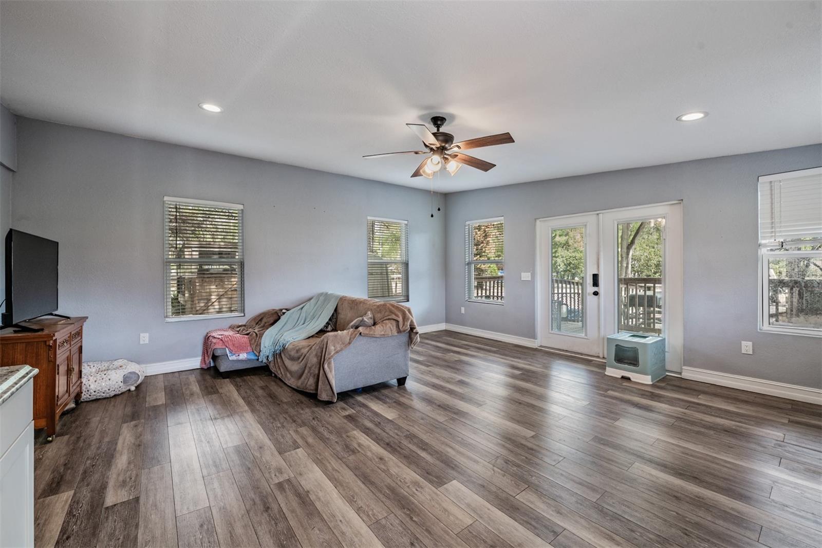 WADE SURV FOR A MINOR - Residential