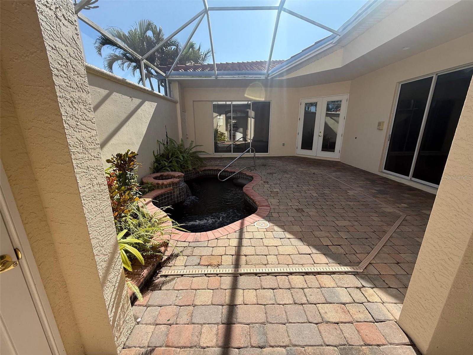 BAYPORT CONDO PH I - Residential