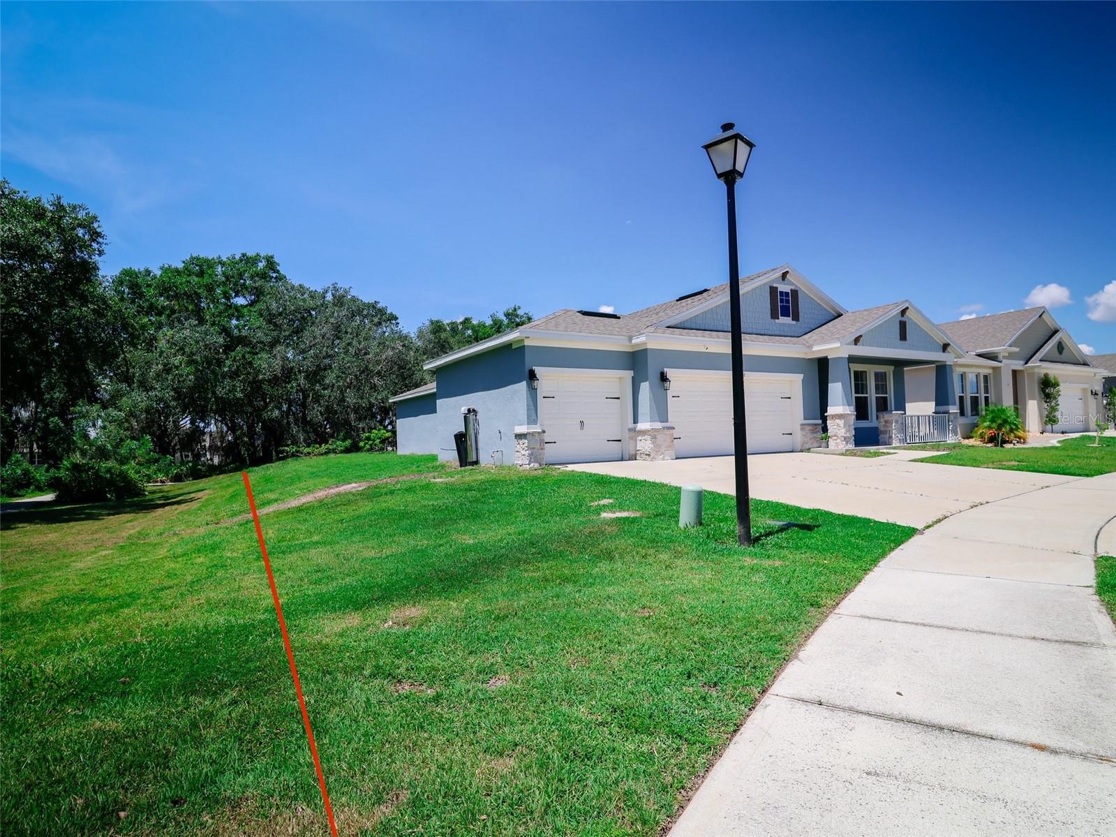 1602 BARBERRY DRIVE