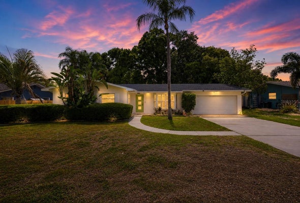 1360 IRVING AVE, CLEARWATER, FL 33756 - Image ff2cbea7d0b1bbce695935a6a5e1d945/1599520707