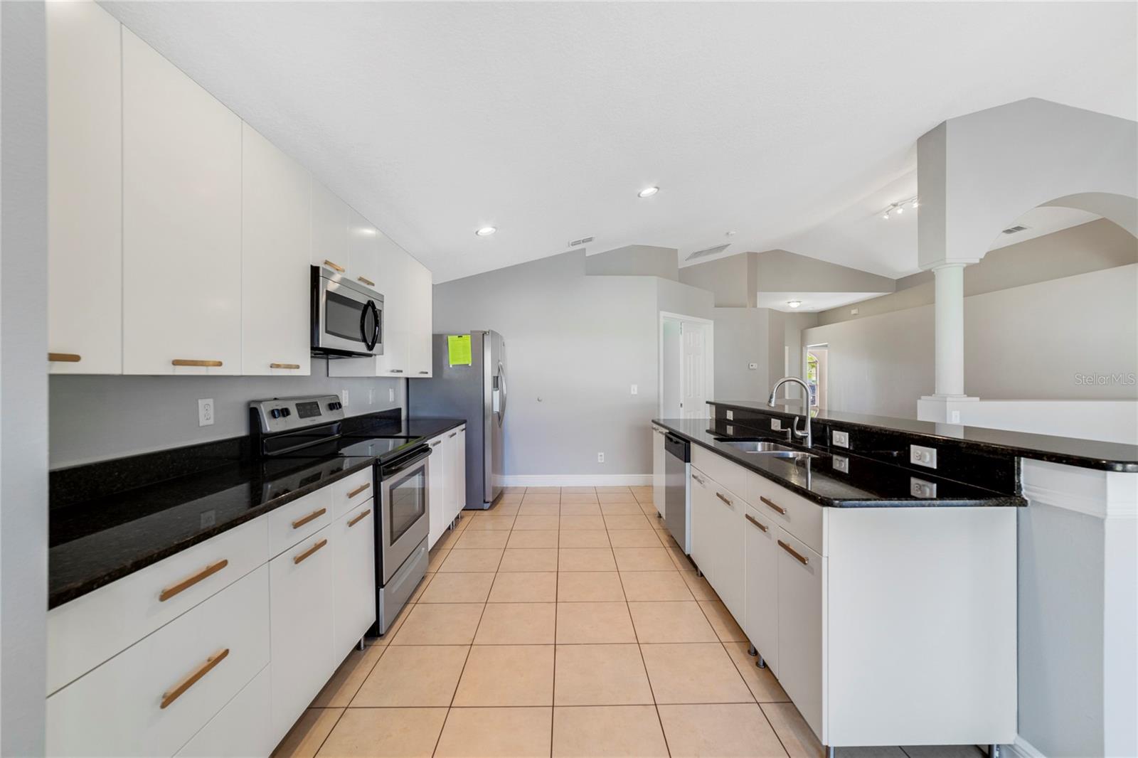 ESTATES LAKE ST CHARLES PH 02 - Residential