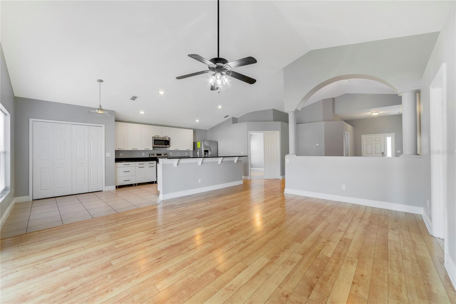 ESTATES LAKE ST CHARLES PH 02 - Residential