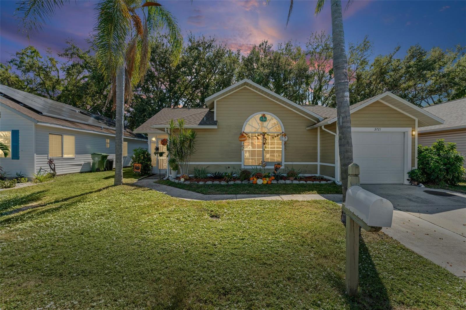Welcome to this beautifully updated 3-bedroom, 2-bathroom home located in desirable West Bradenton! This charming residence boasts modern features and a warm, inviting atmosphere that’s perfect for both relaxation and entertaining.
Step inside to discover a spacious and bright layout with plenty of natural light. The recent updates throughout the home give it a fresh feel with stylish finishes that you’re sure to love. The well-equipped kitchen features ample cabinet space and opens into the living area, creating an ideal flow for family gatherings.
The home also features a newer roof and air conditioning system, both installed within the last 2 years, ensuring peace of mind and energy efficiency. With three comfortable bedrooms, there’s plenty of space for family and guests. The two bathrooms are thoughtfully designed, providing convenience and comfort.
Enjoy the outdoors in your backyard, perfect for weekend barbecues or quiet evenings under the stars. Plus, being not in a flood zone adds an extra layer of security for your investment.
Located in a highly sought-after area of West Bradenton, you’ll have easy access to shopping, dining, and stunning local beaches. This home truly offers the best of both worlds: a serene lifestyle with multiple conveniences just a stone's throw away.
Don’t miss the opportunity to make this house your home! Schedule a showing today and experience all that 3721 43rd Ave W has.