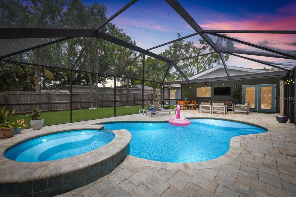 Photo of 232 42nd Avenue NE, St Petersburg, FL 33703 (MLS # TB8501005)