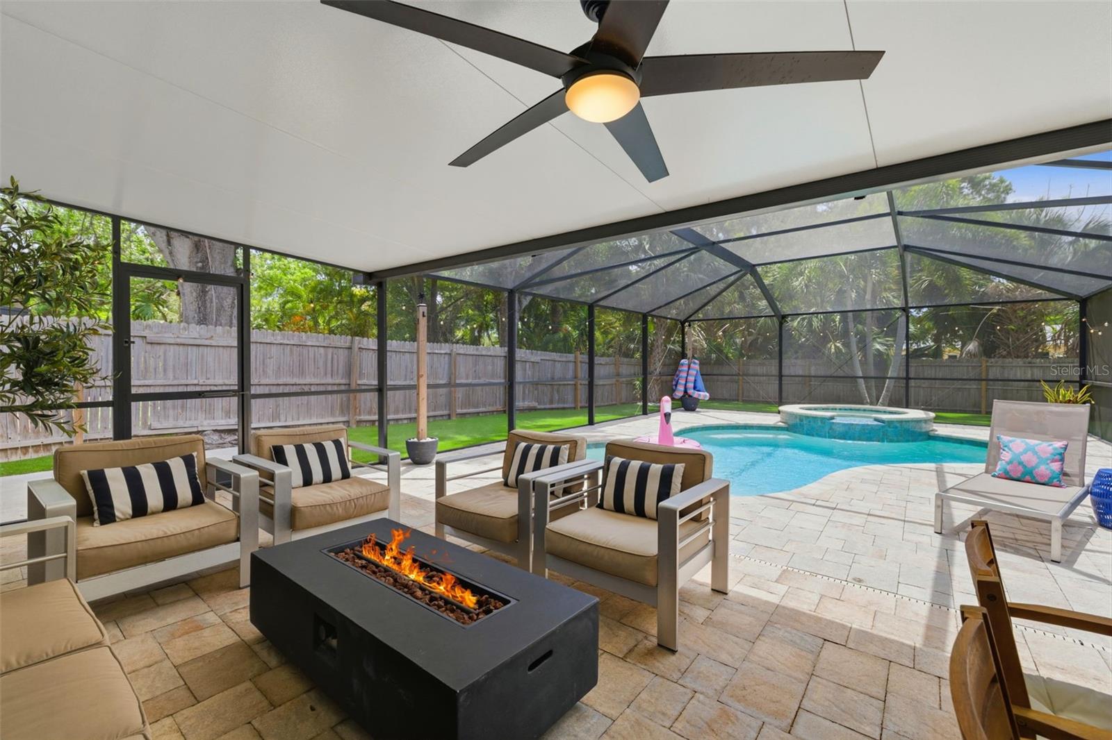 SNELL GARDENS SUB - Residential