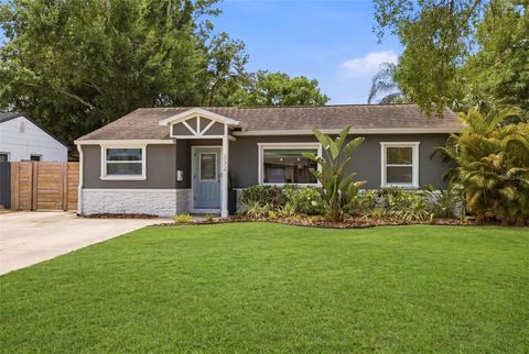 Photo of 232 42nd Avenue NE, St Petersburg, FL 33703 (MLS # TB8501005)