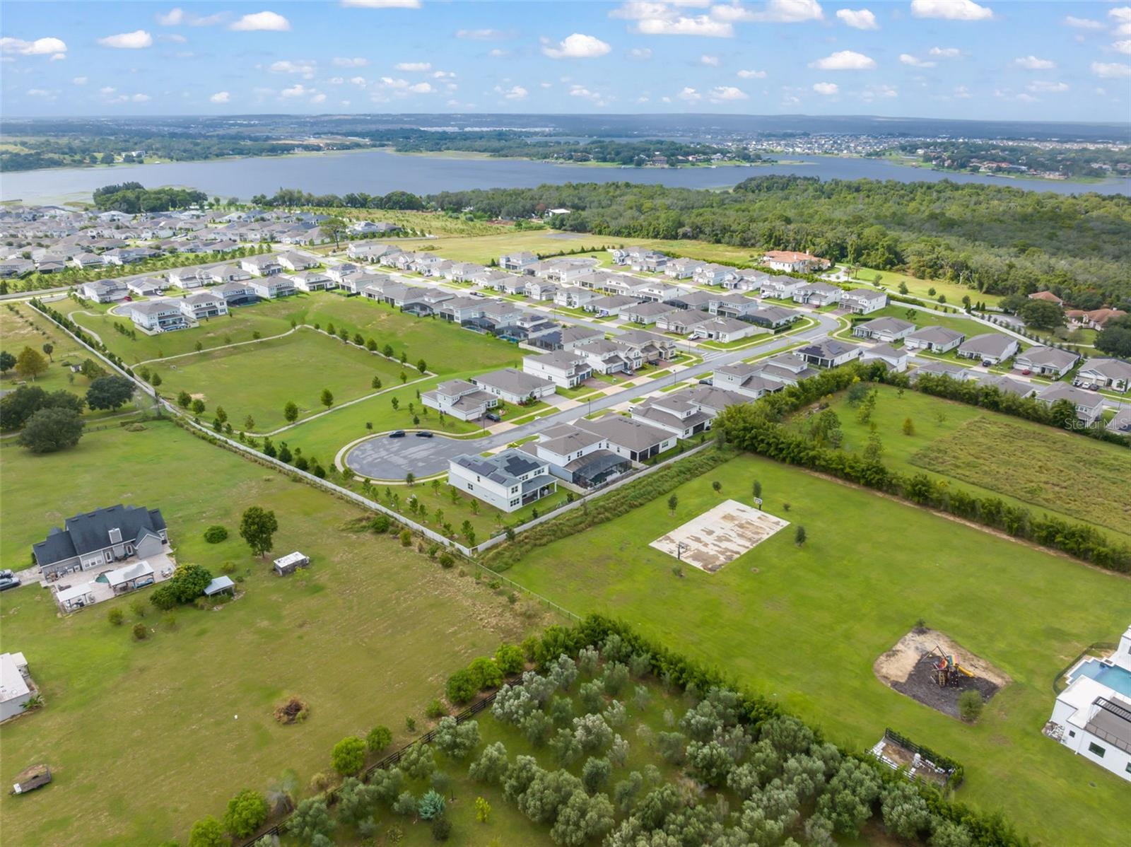 ESTATES AT LAKEVIEW - Residential