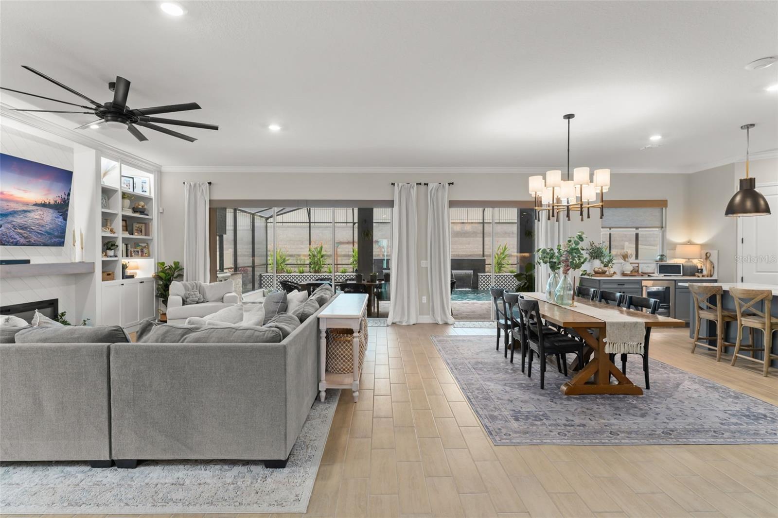 ESTATES AT LAKEVIEW - Residential