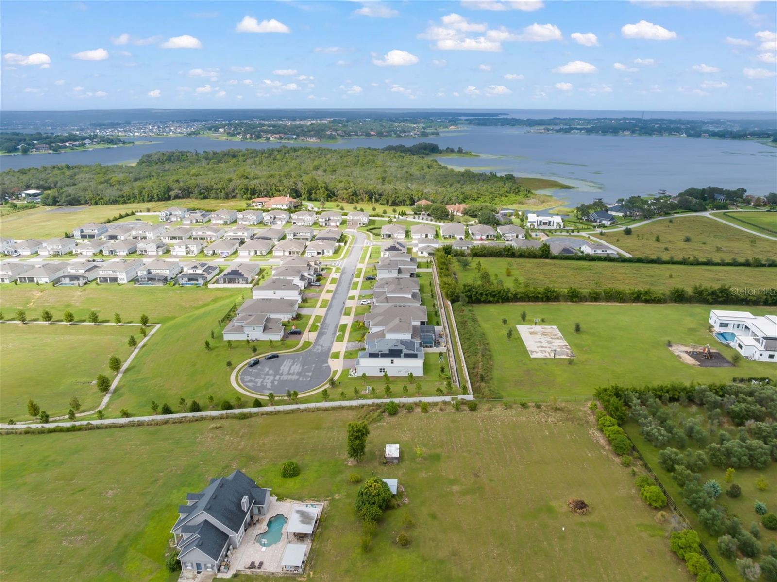 ESTATES AT LAKEVIEW - Residential
