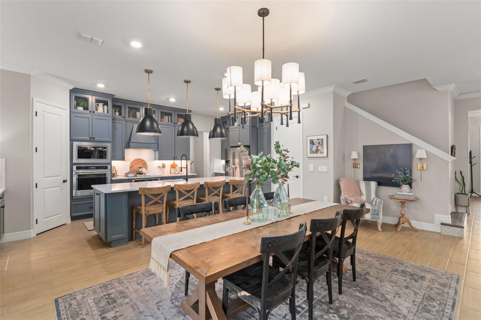 ESTATES AT LAKEVIEW - Residential