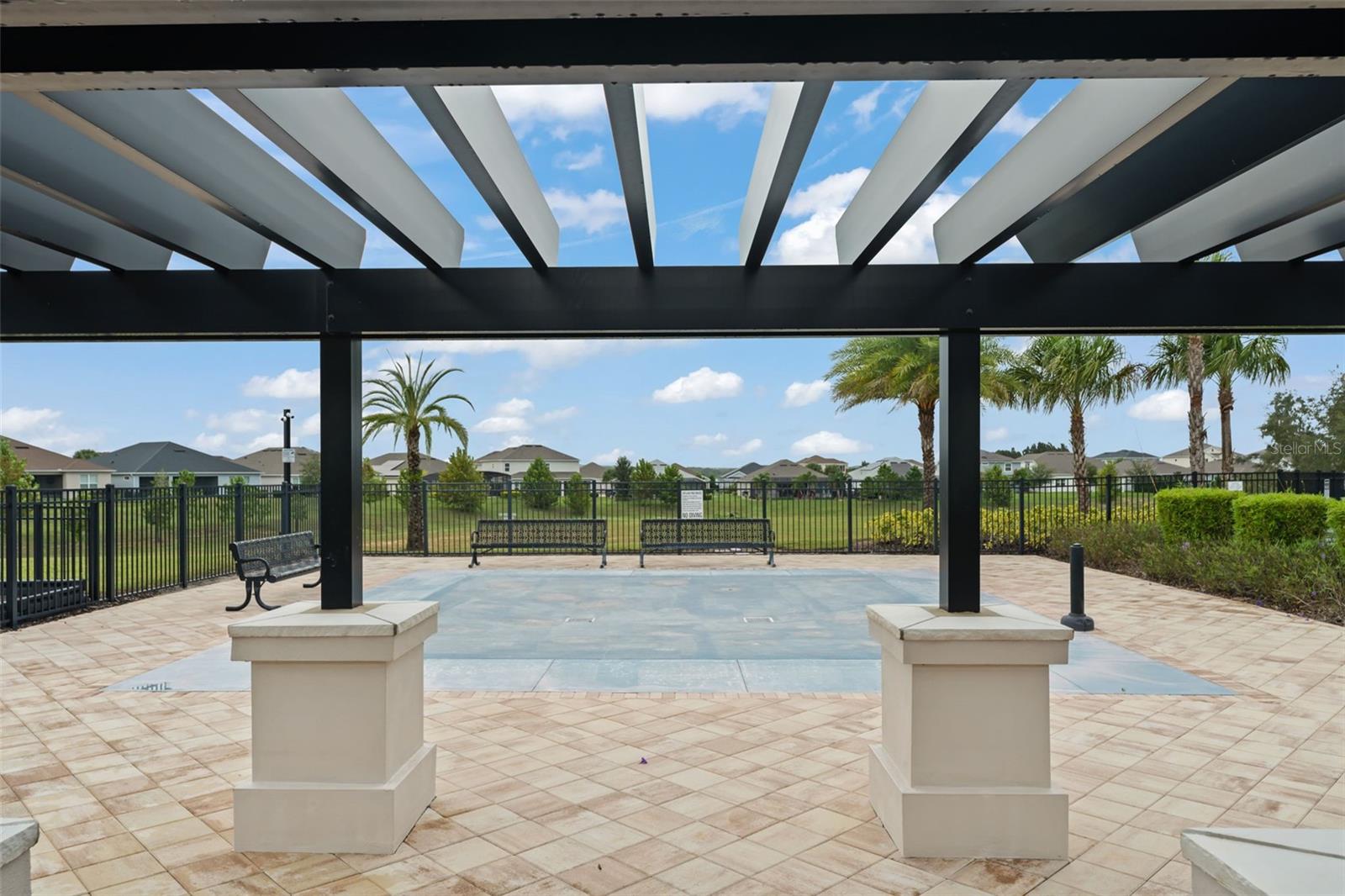 ESTATES AT LAKEVIEW - Residential
