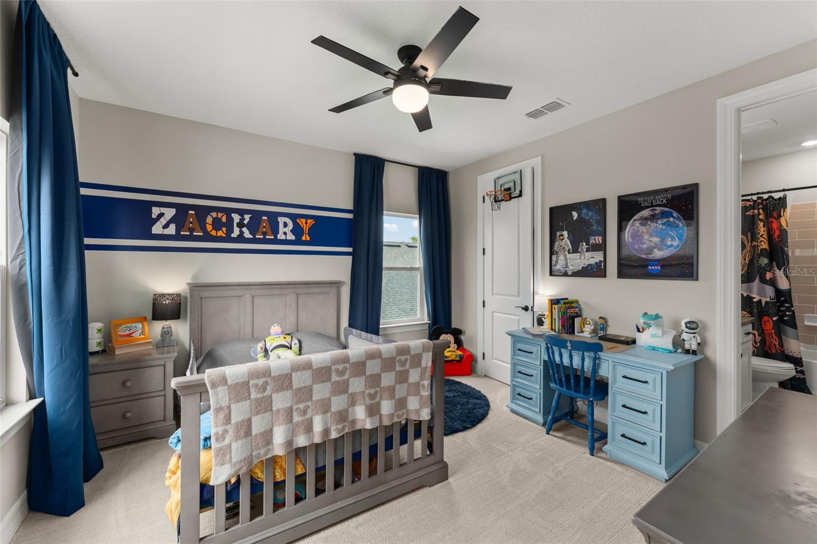 ESTATES AT LAKEVIEW - Residential