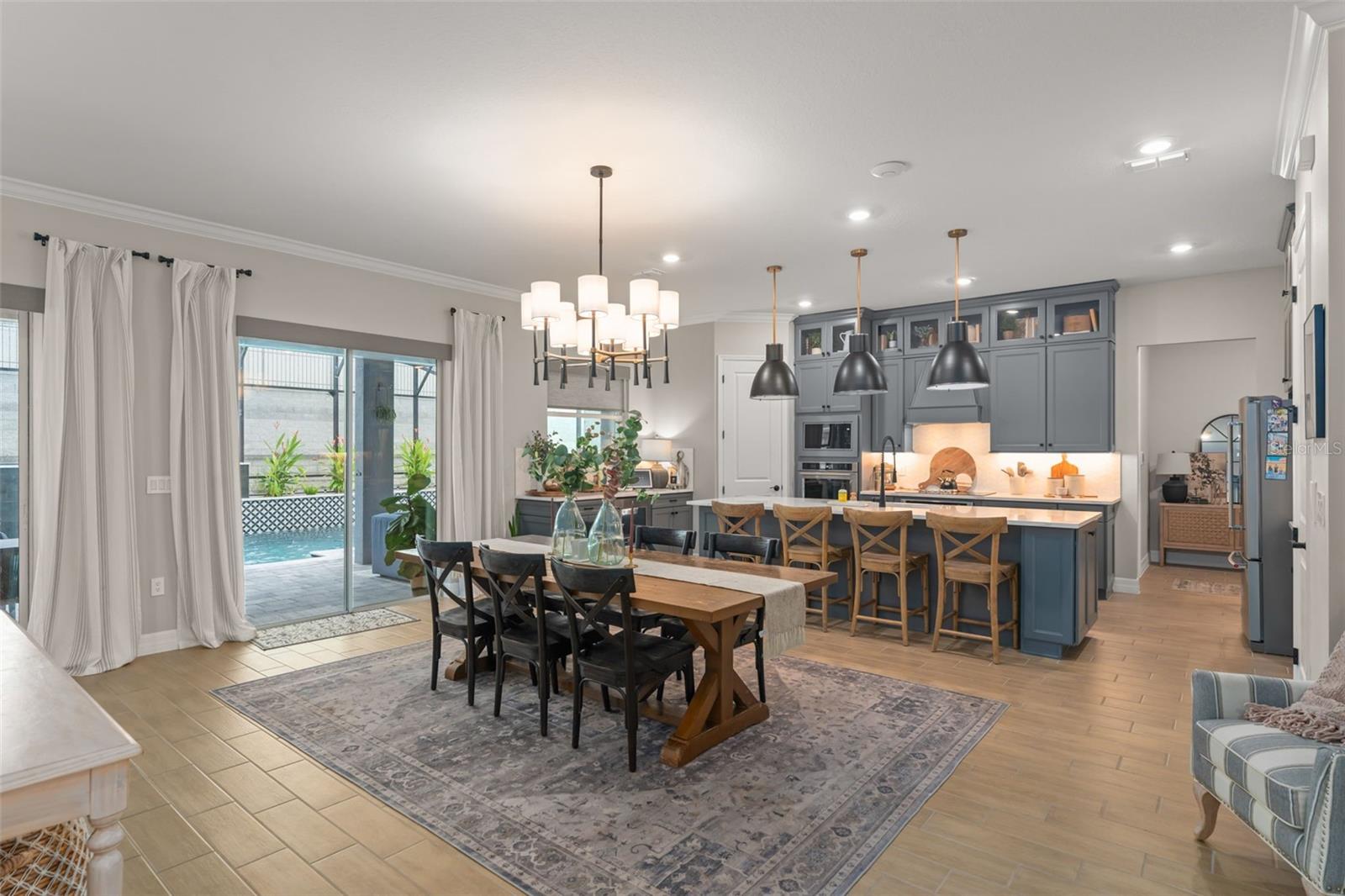 ESTATES AT LAKEVIEW - Residential