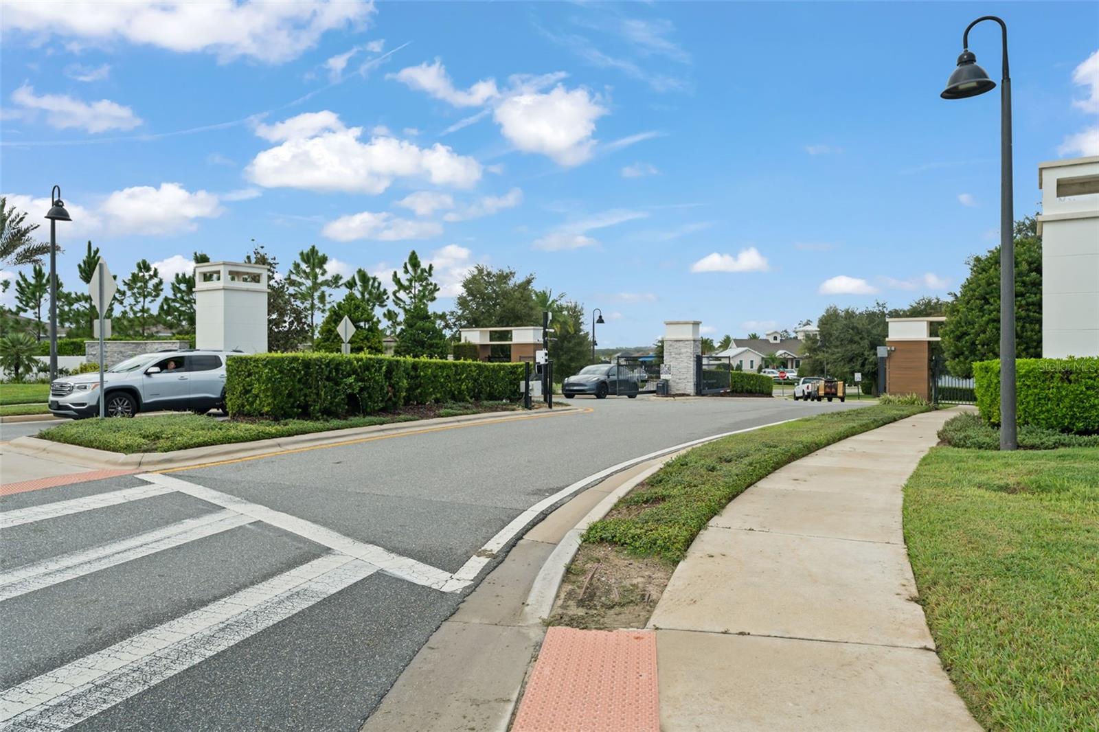 ESTATES AT LAKEVIEW - Residential