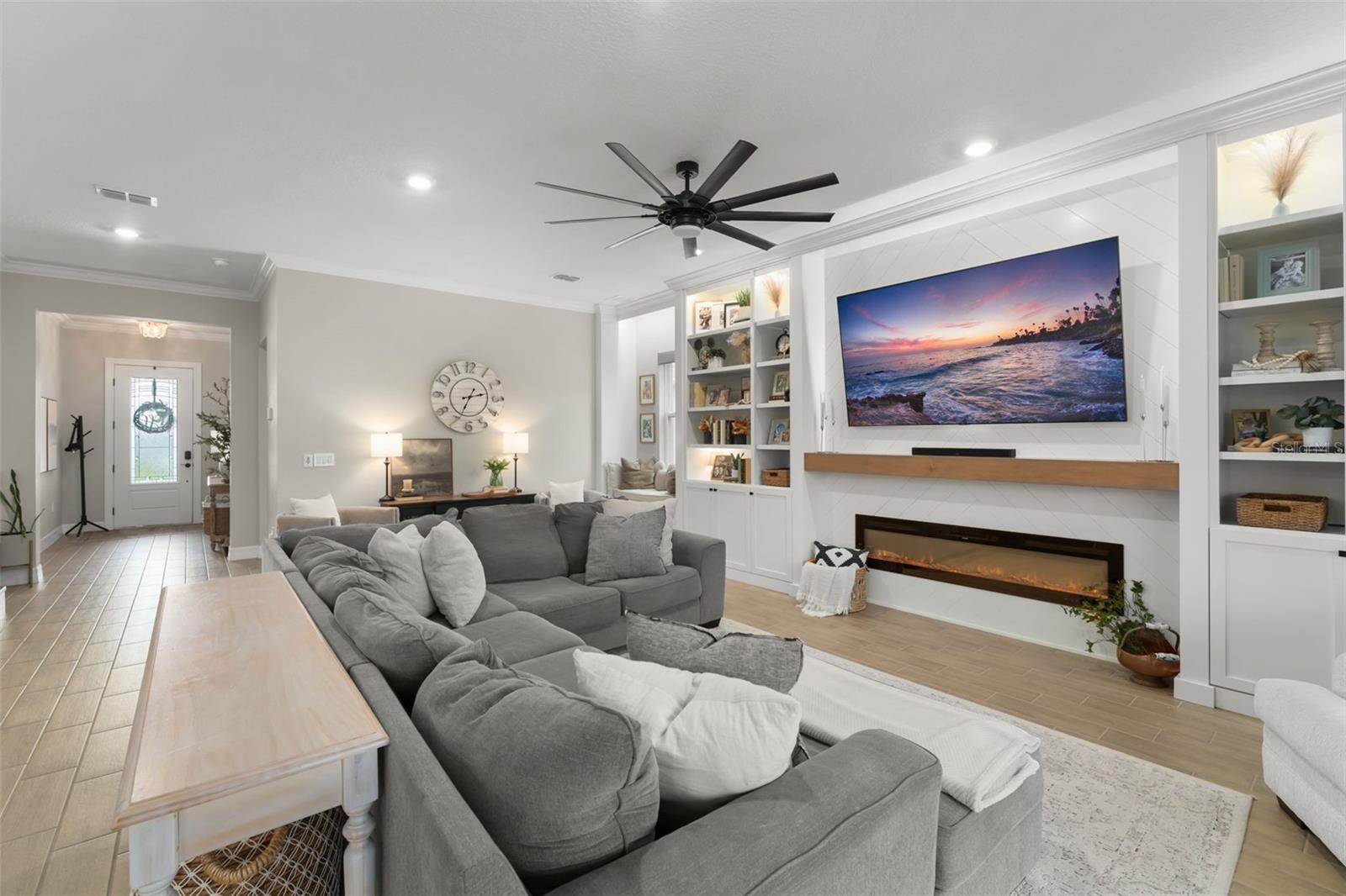 ESTATES AT LAKEVIEW - Residential