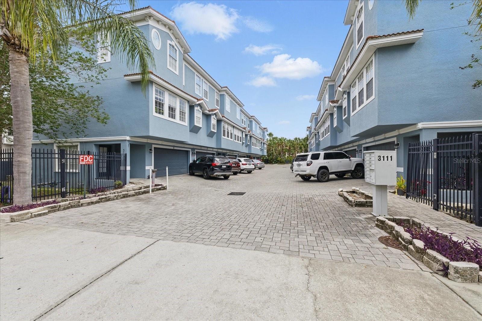 3111 W DE LEON STREET 8