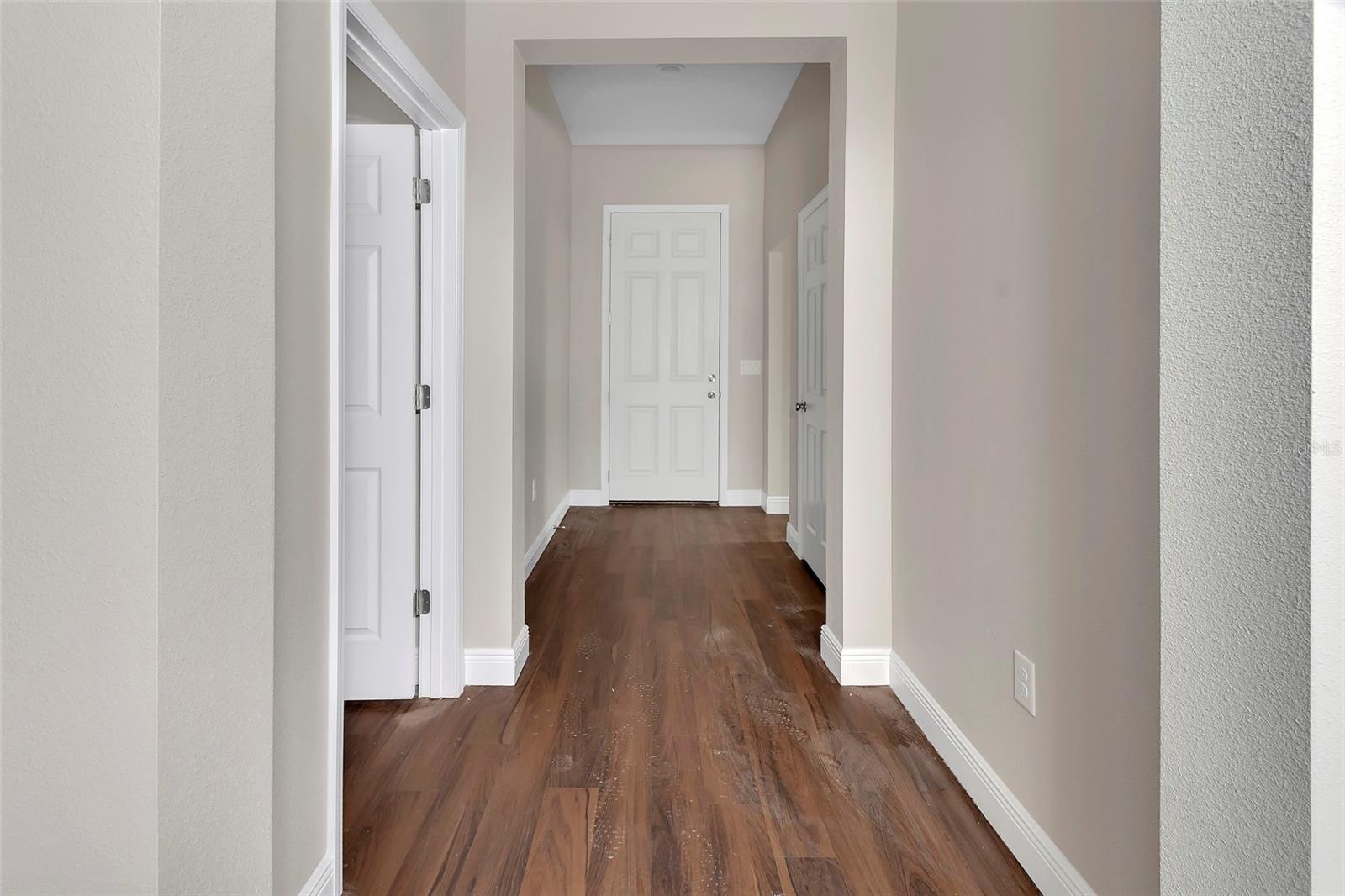 HILLCREST - Residential