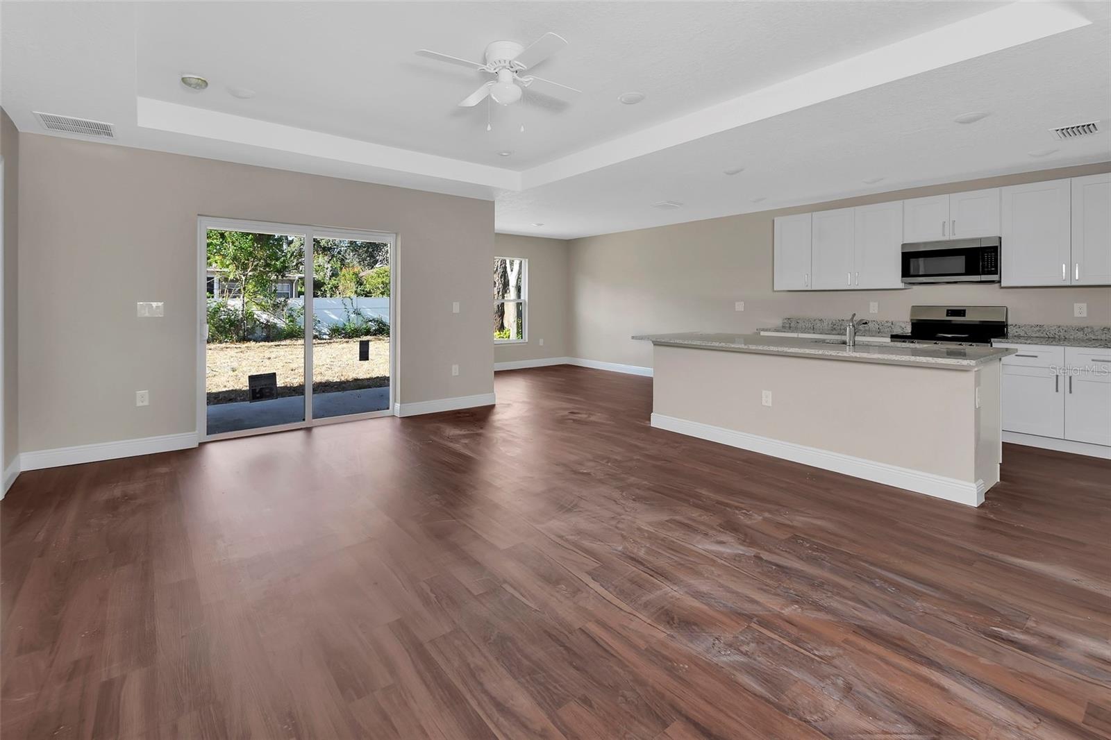 HILLCREST - Residential