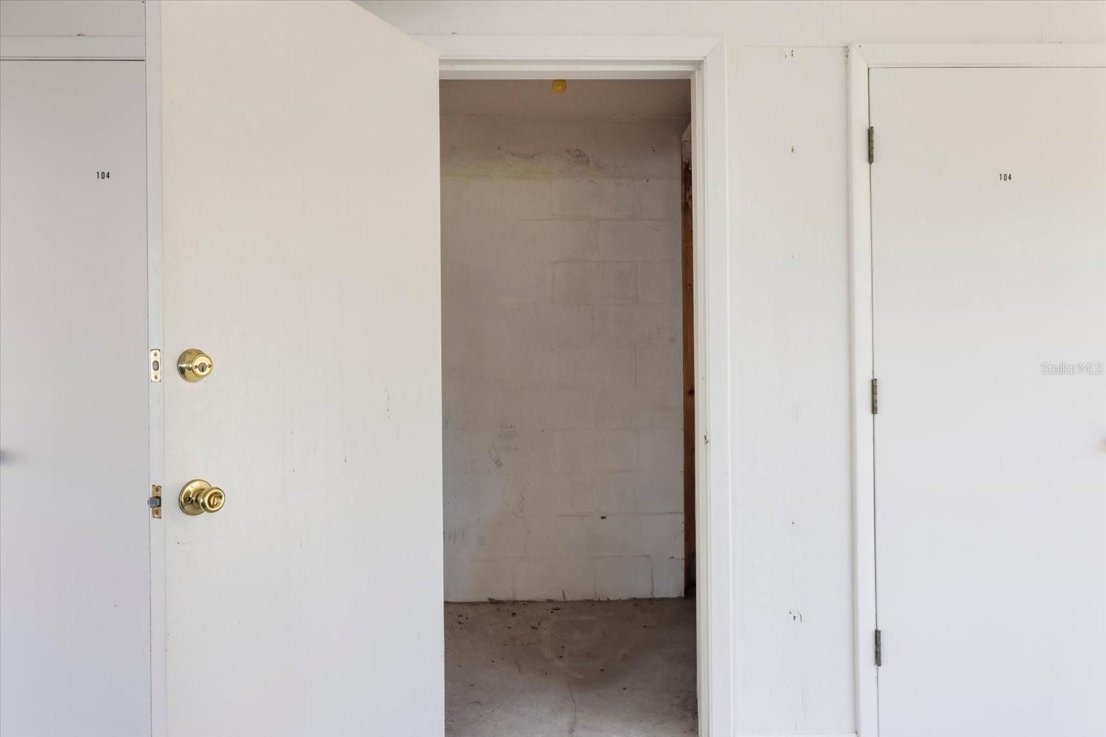 CROWN COLONY SOUTH - Residential