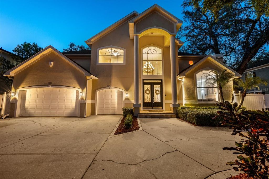 Photo of 4515 W Leona Street, Tampa, FL 33629 (MLS # TB8386606)