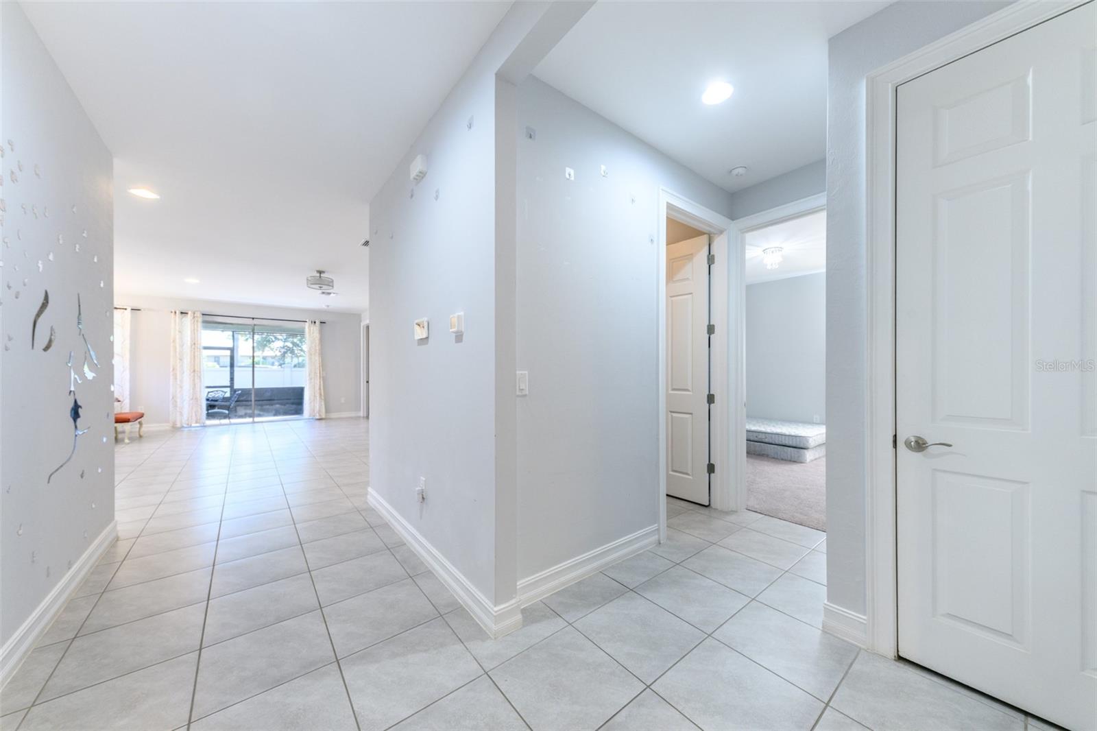 RIVER CLUB - Residential Lease