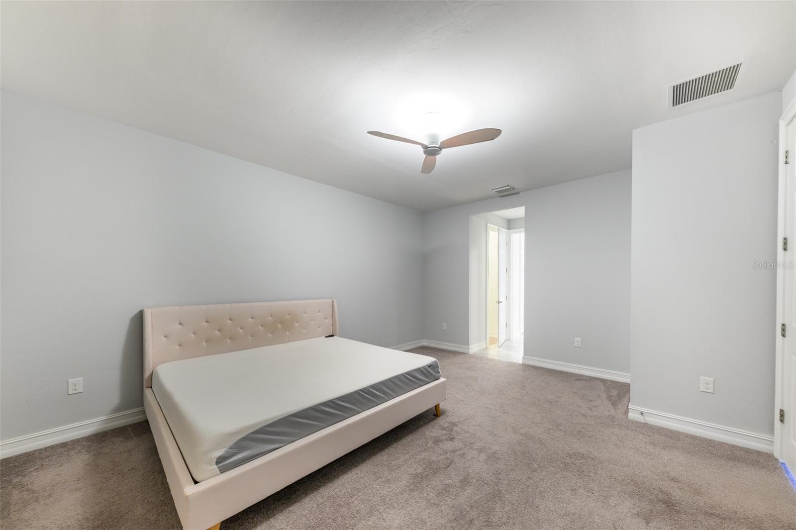 RIVER CLUB - Residential Lease