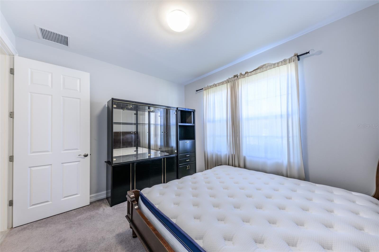 RIVER CLUB - Residential Lease