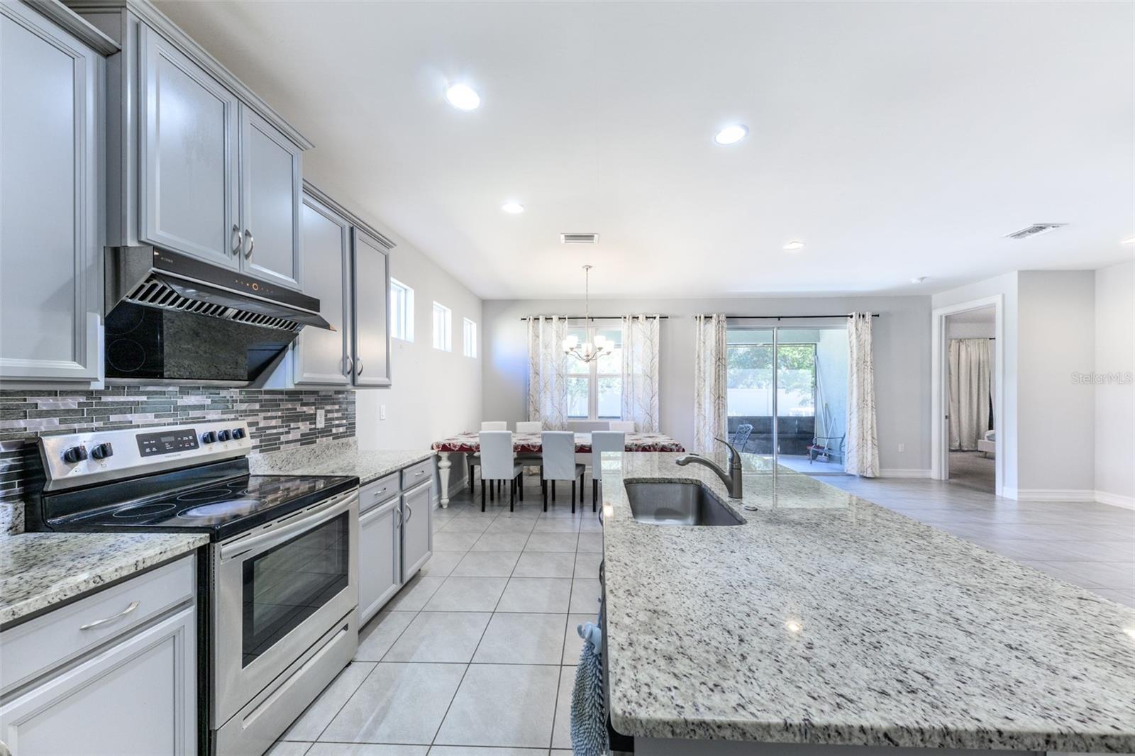 RIVER CLUB - Residential Lease