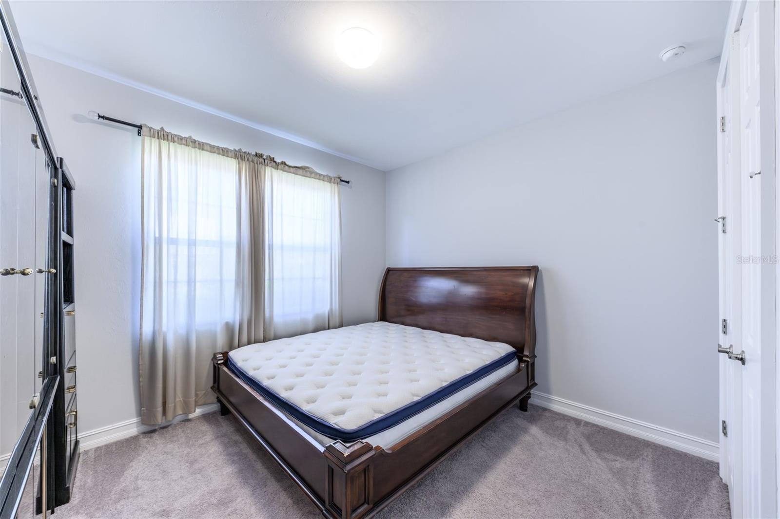 RIVER CLUB - Residential Lease