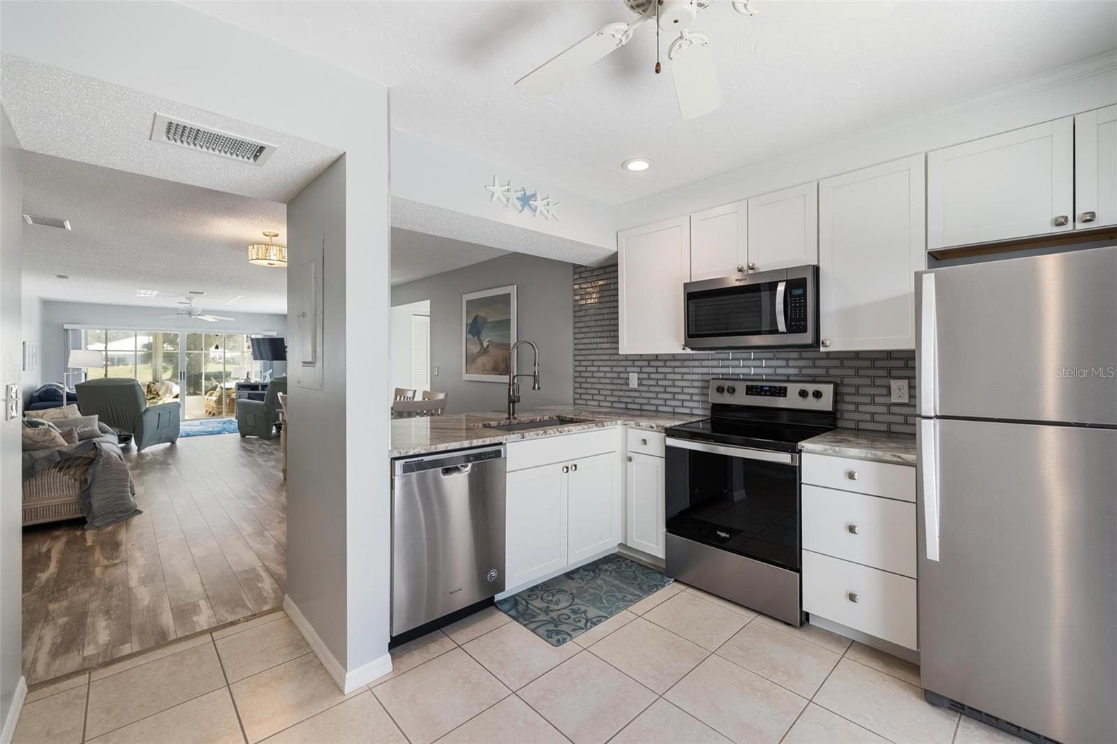 AUGUSTA VILLAS AT PLAN - Residential Lease