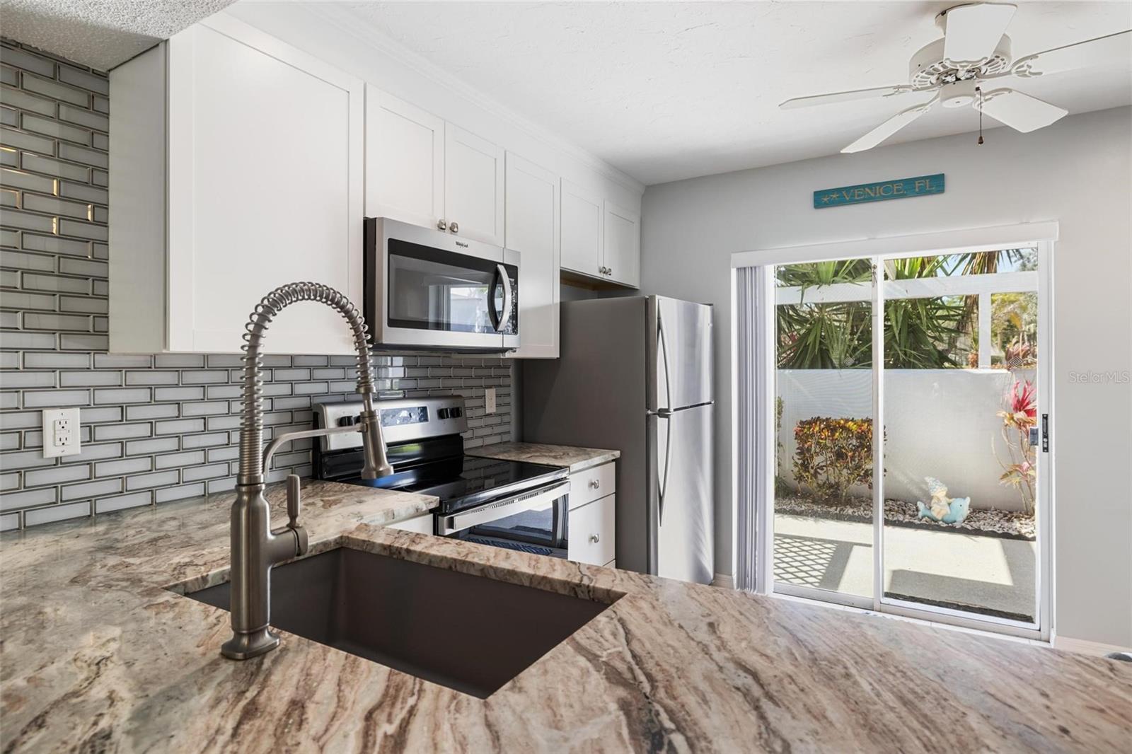 AUGUSTA VILLAS AT PLAN - Residential Lease