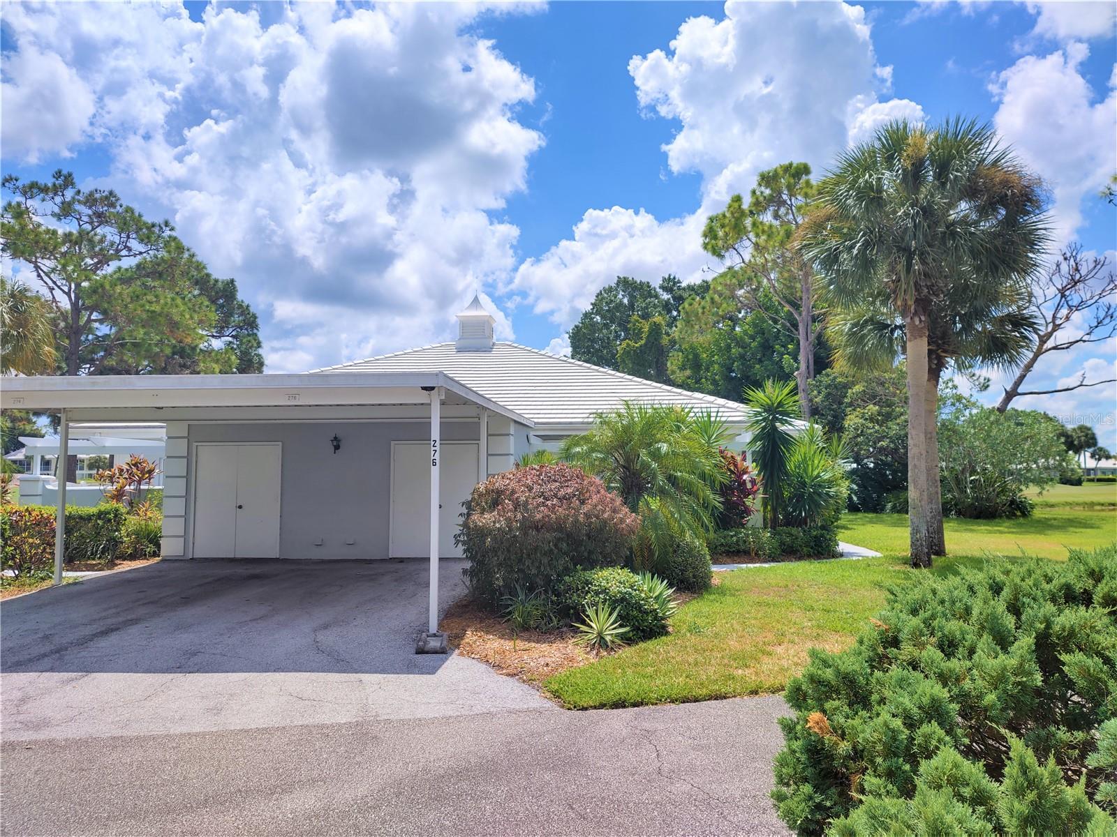 2025 AVAILABLE: AUG, SEP, OCT, NOV, DEC.
2026 AVAILABLE: JAN, FEB, MAR, APR.
BOOK AT: $4800/PER MONTH (SEASON IS DEC-APRIL, 1 MONTH MINIMUM)
BOOK AT: $2400/PER MONTH (OFF SEASON IS MAY-NOV, 1 MONTH MINIMUM)
*PRICES MAY VARY DEPENDING ON NUMBER OF NIGHTS BOOKED*
Come enjoy this lovely 2 Bedroom, 2 bath Villa located in Plantation Golf and Country Club. This tastefully decorated and well-maintained Villa is located on the “Bobcat” Golf Course. The Master Suite and kitchen both open to a private sun patio that also leads to the laundry and storage room. You’ll find the living area and dining room to be spacious and bright with a bonus Florida room that can alternate as extended living and lounging – perfect for your winter getaway. The Master bedroom features a king-sized bed with smartly designed separate dual vanities and walk in shower. The Second bedroom is conveniently situated to the main bathroom and provides two single sized beds for guests. Extras include a community setting, Single car covered parking, Sun patio, full sized washer and dryer for convenience and conveniently located down the block to the community pool.
~Included in rent: Water, Sewer, Garbage, Cable TV or Streaming Service, Wi-Fi, Landscaping, Electric.
~Paid in full under 90 Days, $145 Booking Fee, $1000 Security Deposit, $250 Clean, plus 13% Tax.
~Assocation: Application Form & Fee Required (Fee is Subject to Change).