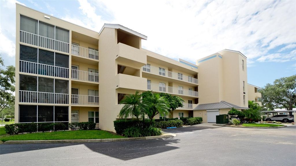 Photo of 3950 Ironwood Circle #303, Bradenton, FL 34209 (MLS # A4667195)