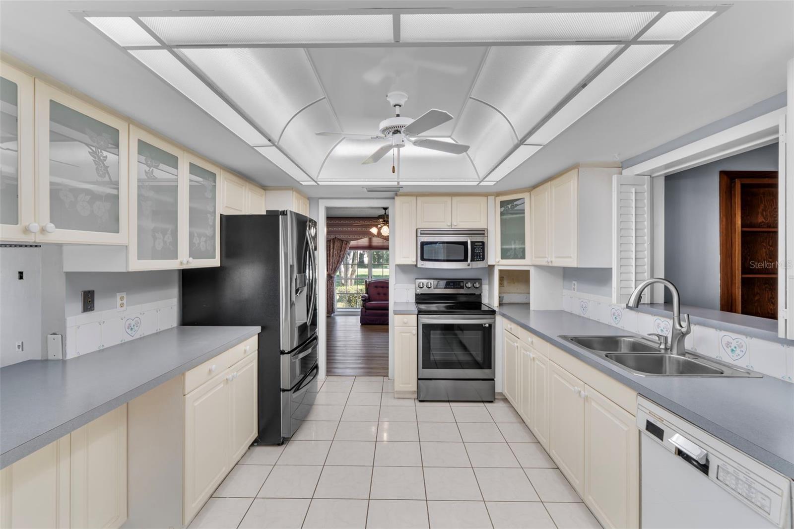 RIO ESTATES - Residential