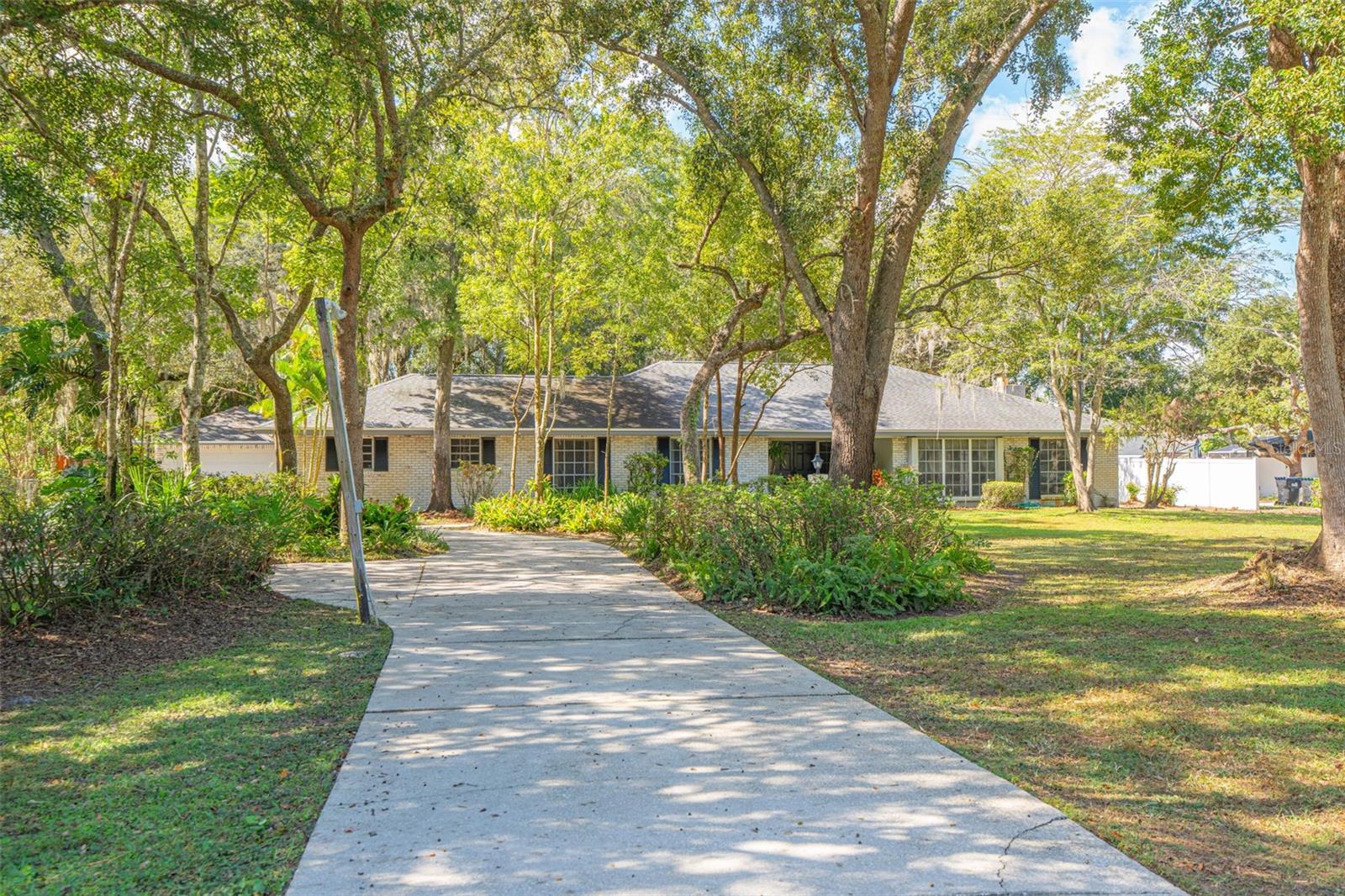 RIO ESTATES - Residential