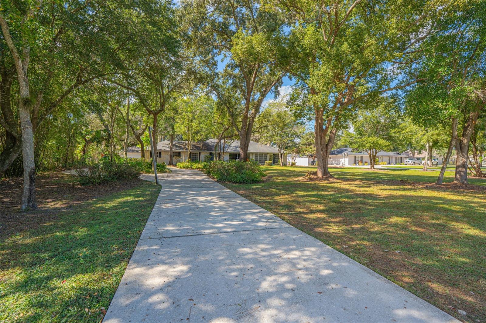 RIO ESTATES - Residential