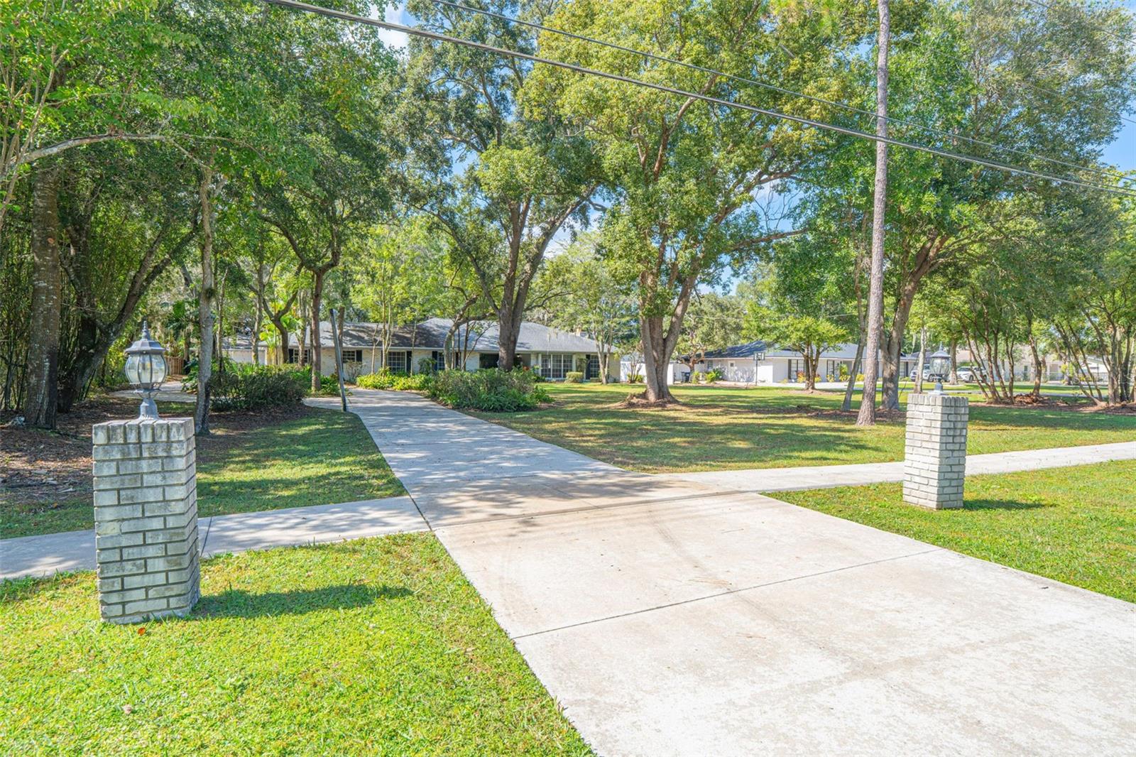 RIO ESTATES - Residential