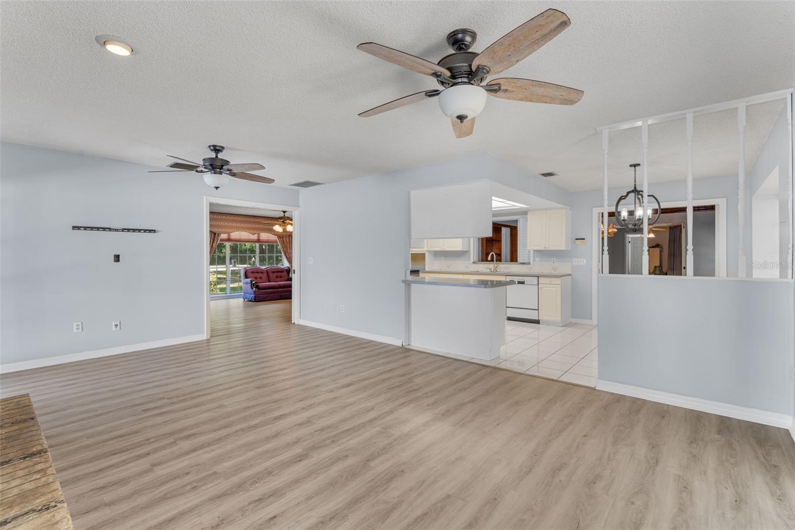 RIO ESTATES - Residential