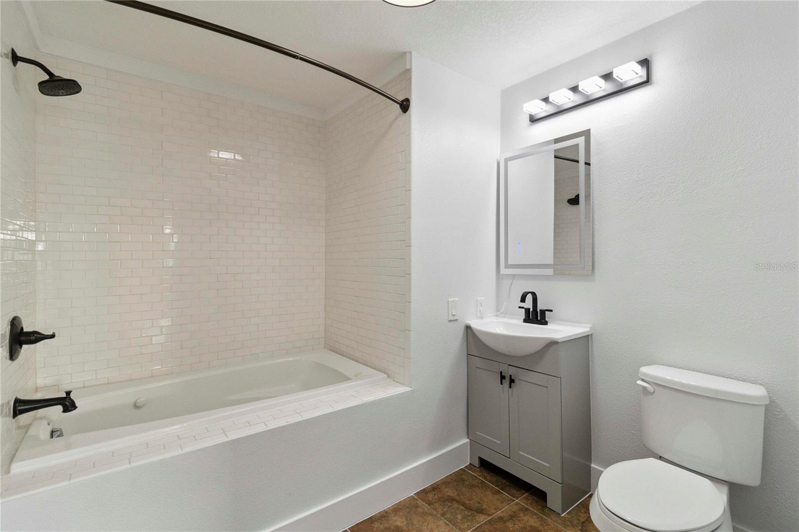 BRADEN WOODS PH VI - Residential